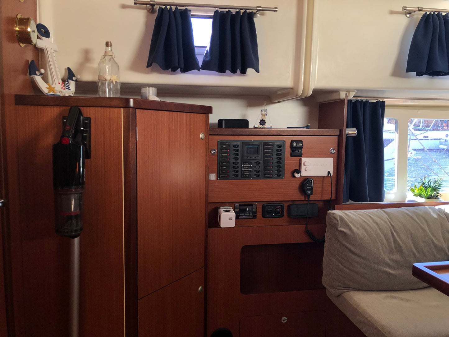 Schiff Yacht Motoryacht Motorboot Delphia Yachts Escape 1350