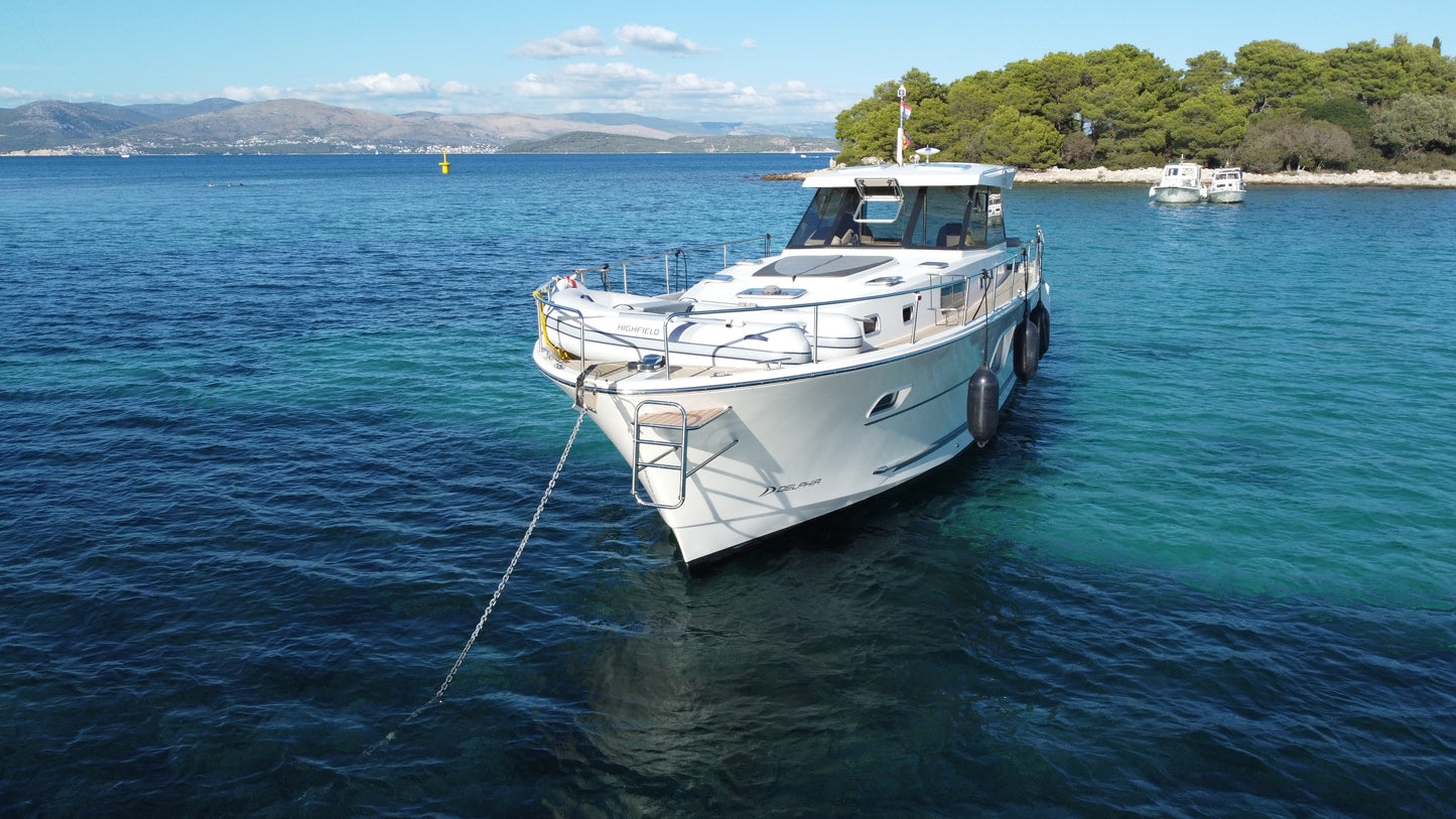 Schiff Yacht Motoryacht Motorboot Delphia Yachts Escape 1350