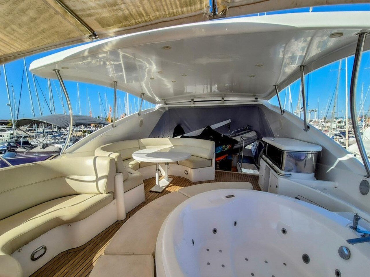 Astondoa 95 Motoryacht Superyacht Schiff Motorboot Boot