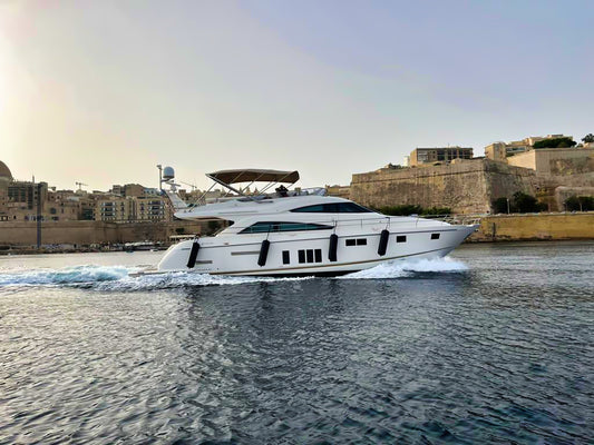 Fairline Squadron 65 Fly Flybridge Yacht Motoryacht Boot Motorboot Schiff