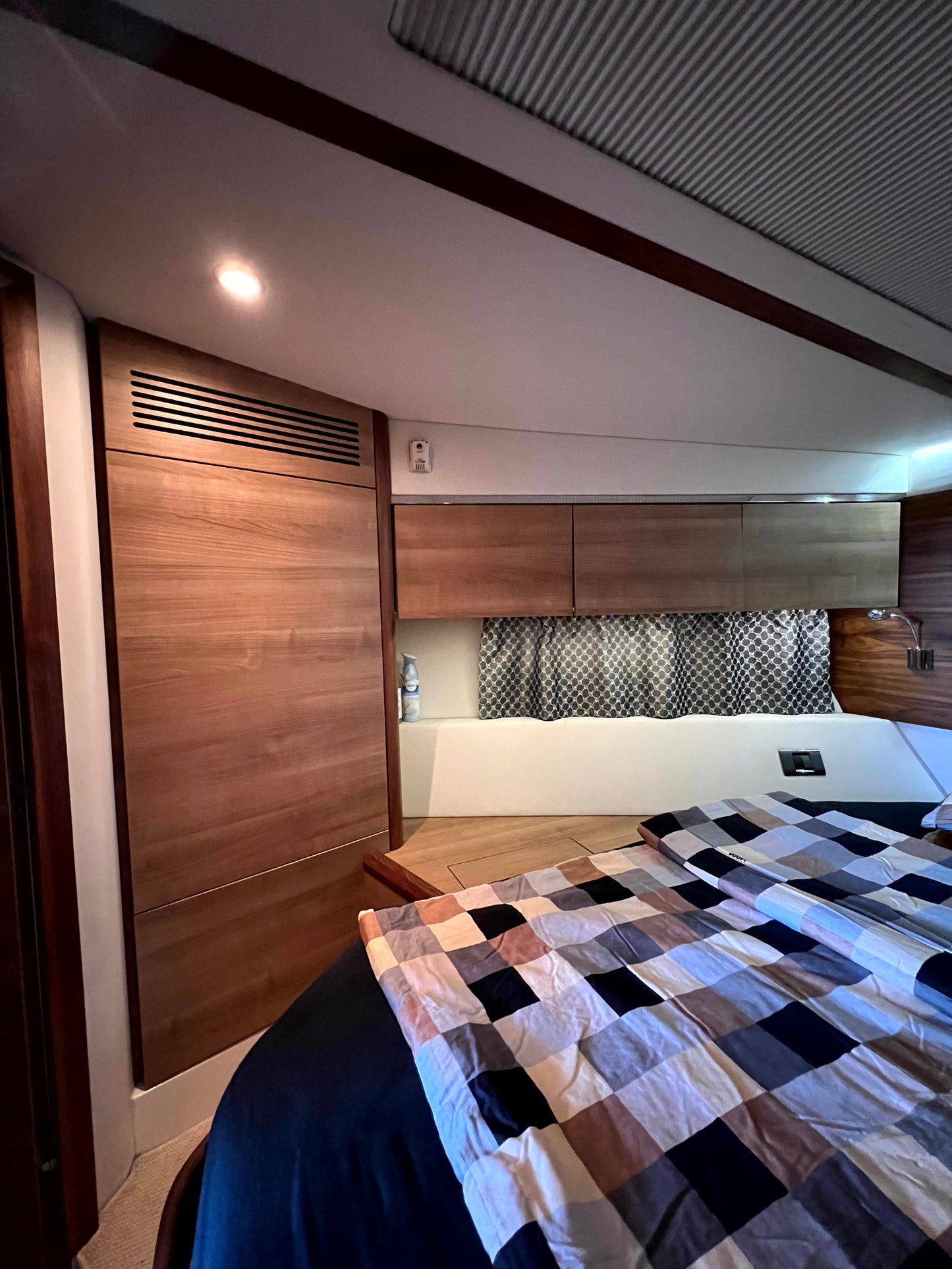 Sealine F 42 Fly Flybridge IPS Motoryacht Yacht Boot Schiff