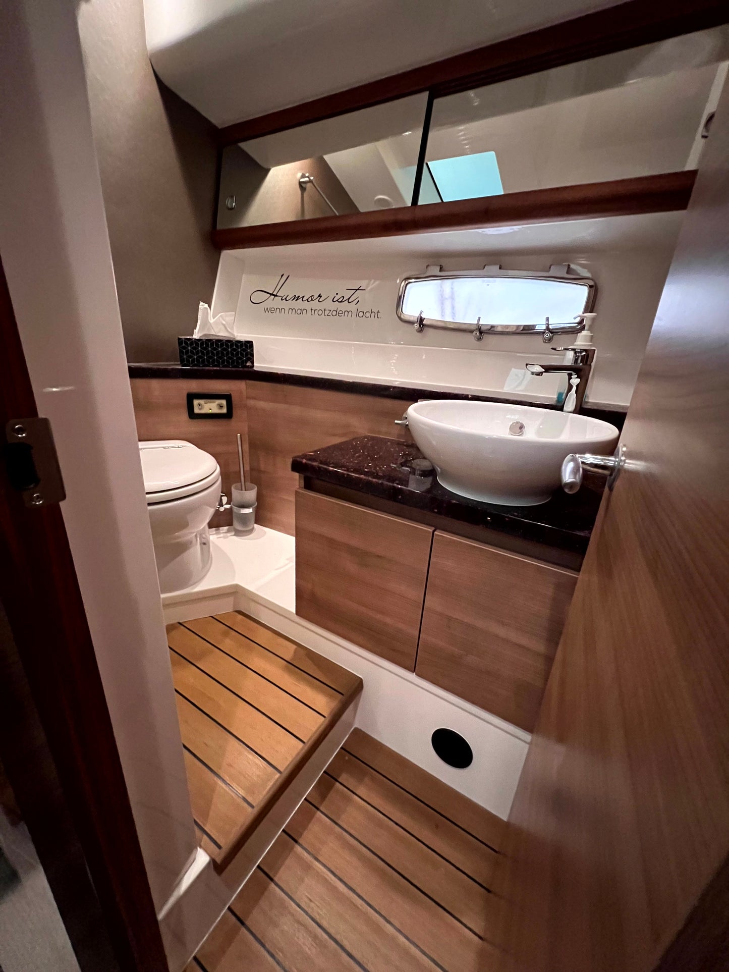 Sealine F 42 Fly Flybridge IPS Motoryacht Yacht Boot Schiff