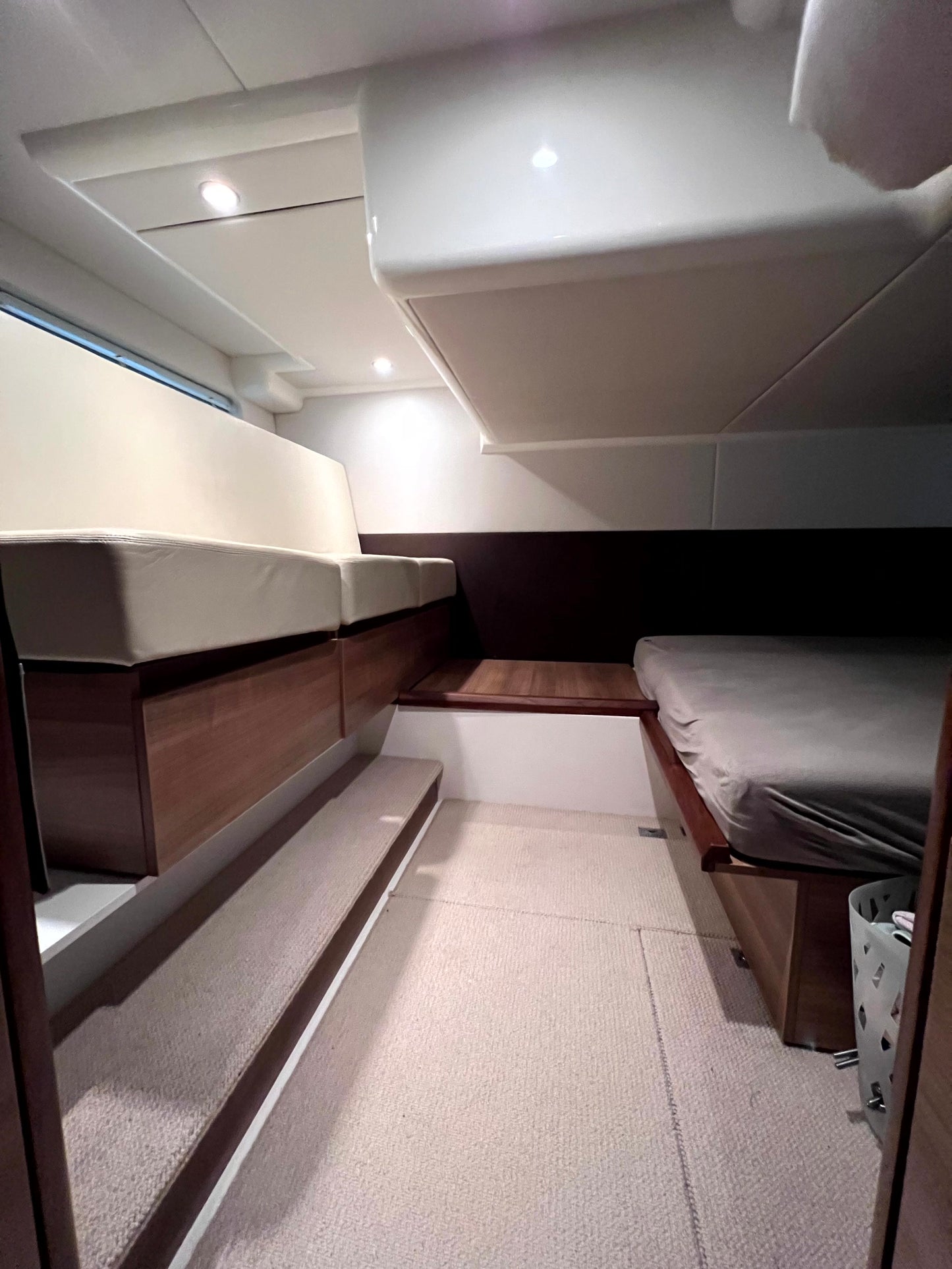 Sealine F 42 Fly Flybridge IPS Motoryacht Yacht Boot Schiff