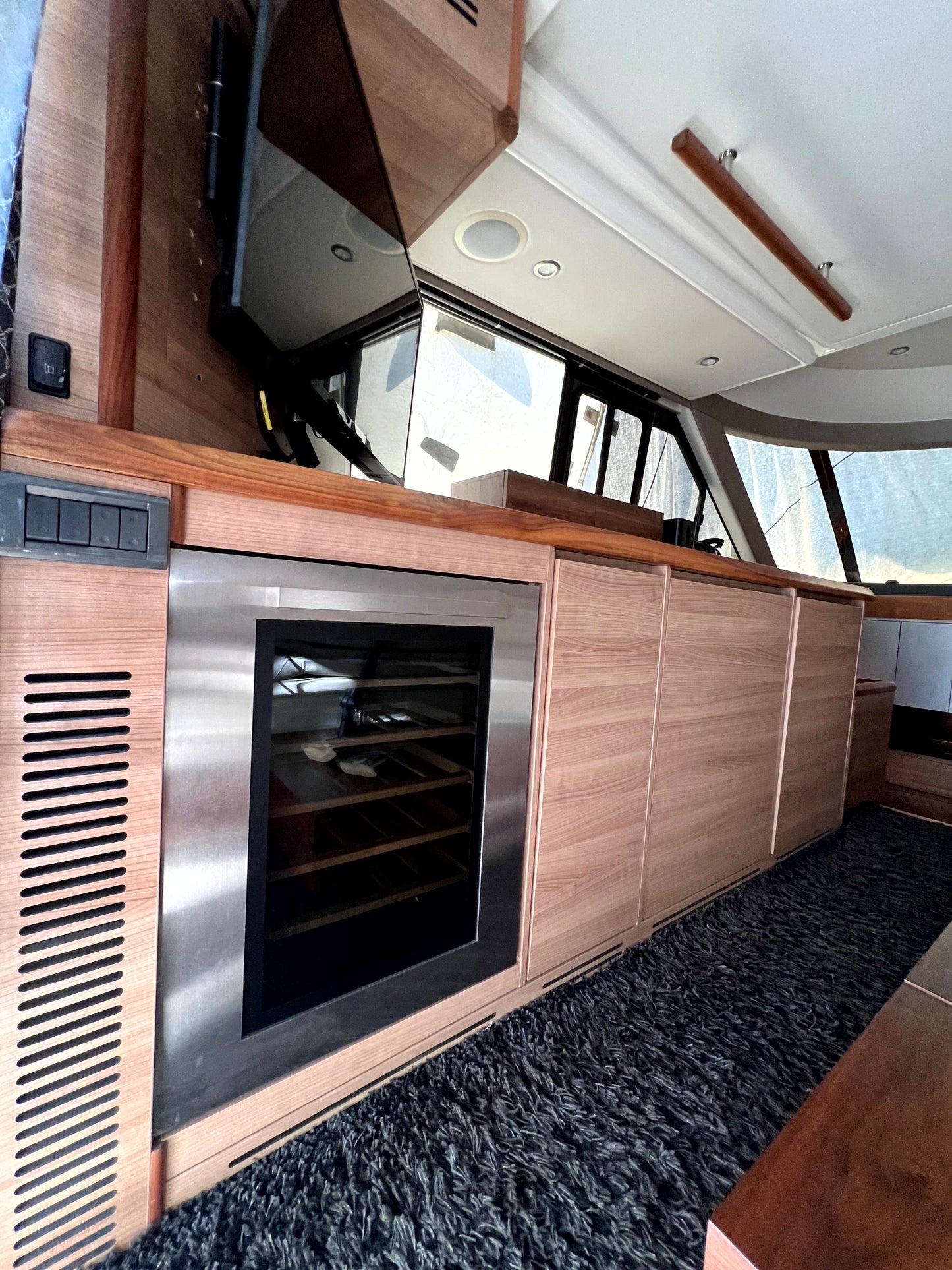 Sealine F 42 Fly Flybridge IPS Motoryacht Yacht Boot Schiff