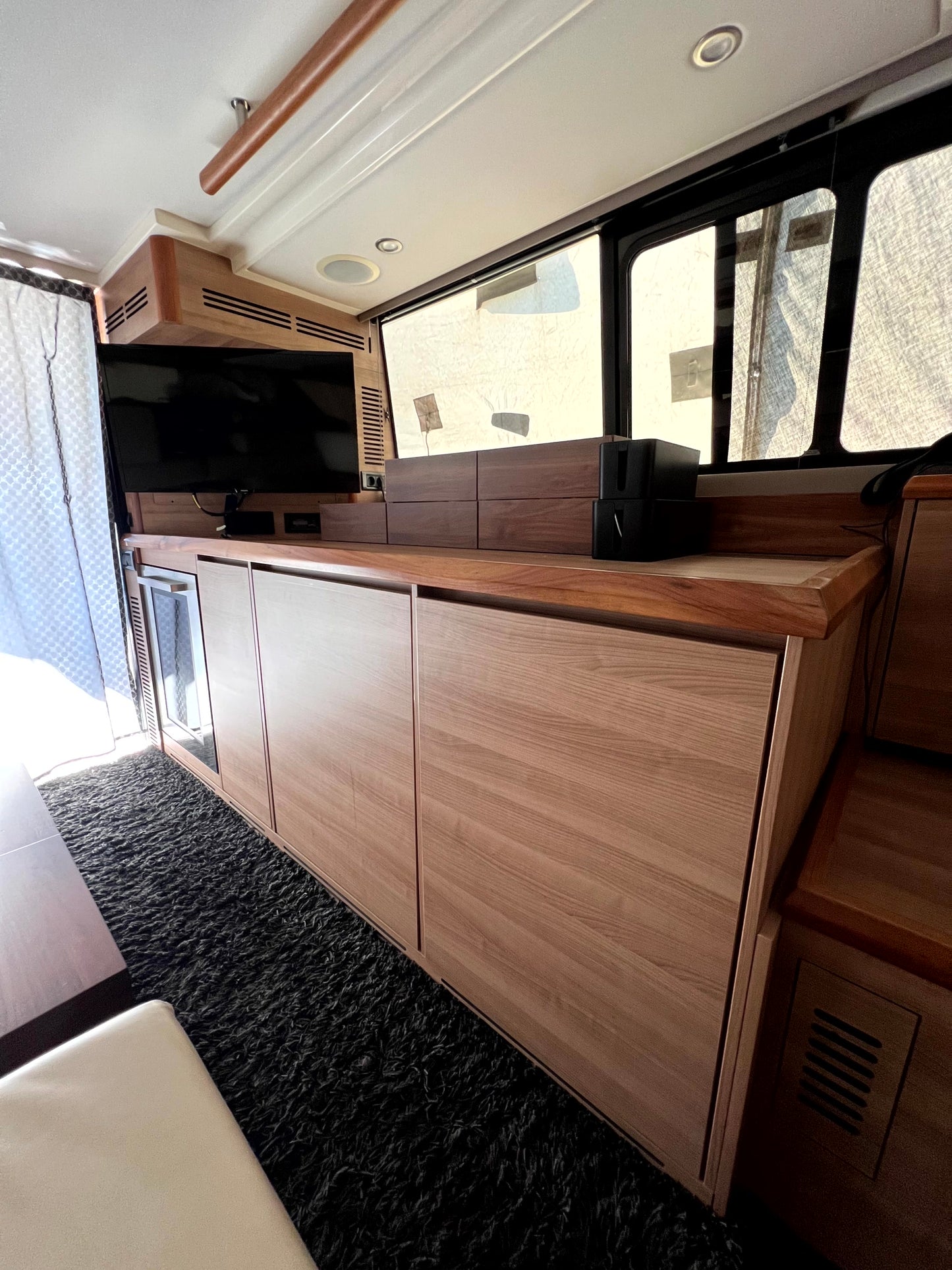 Sealine F 42 Fly Flybridge IPS Motoryacht Yacht Boot Schiff