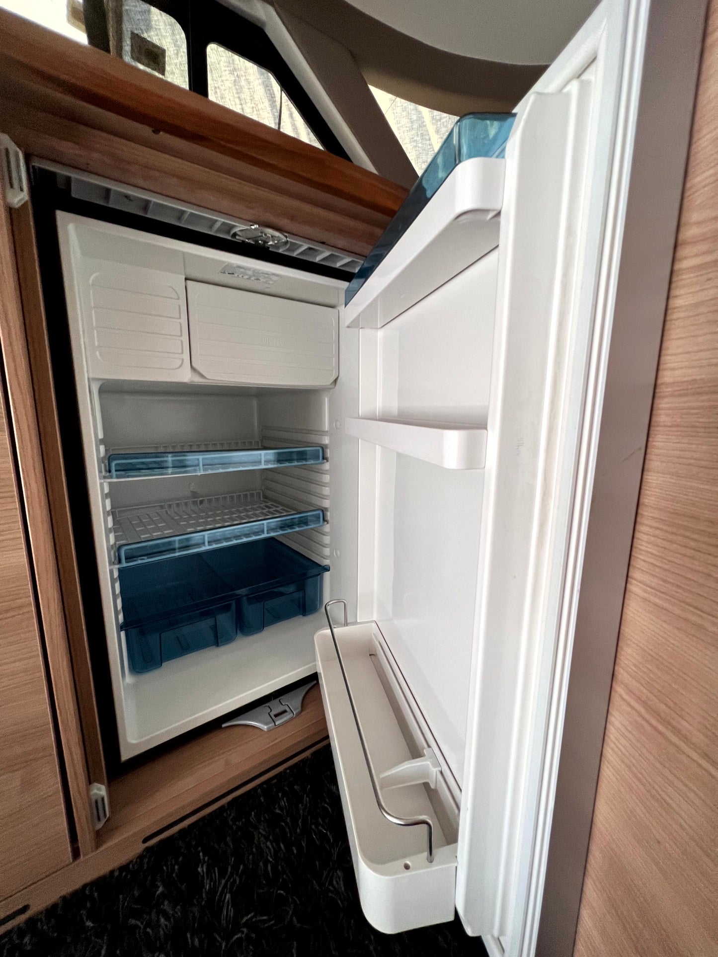 Sealine F 42 Fly Flybridge IPS Motoryacht Yacht Boot Schiff