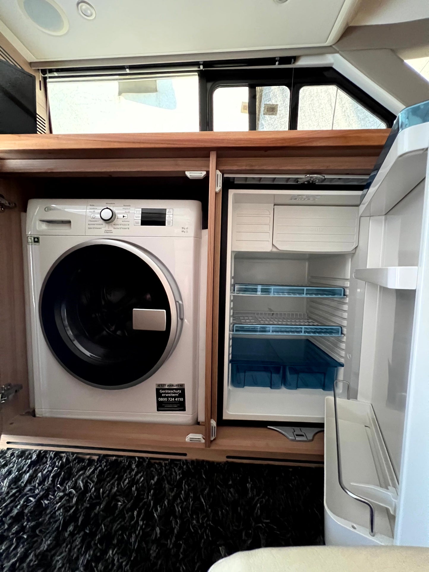 Sealine F 42 Fly Flybridge IPS Motoryacht Yacht Boot Schiff