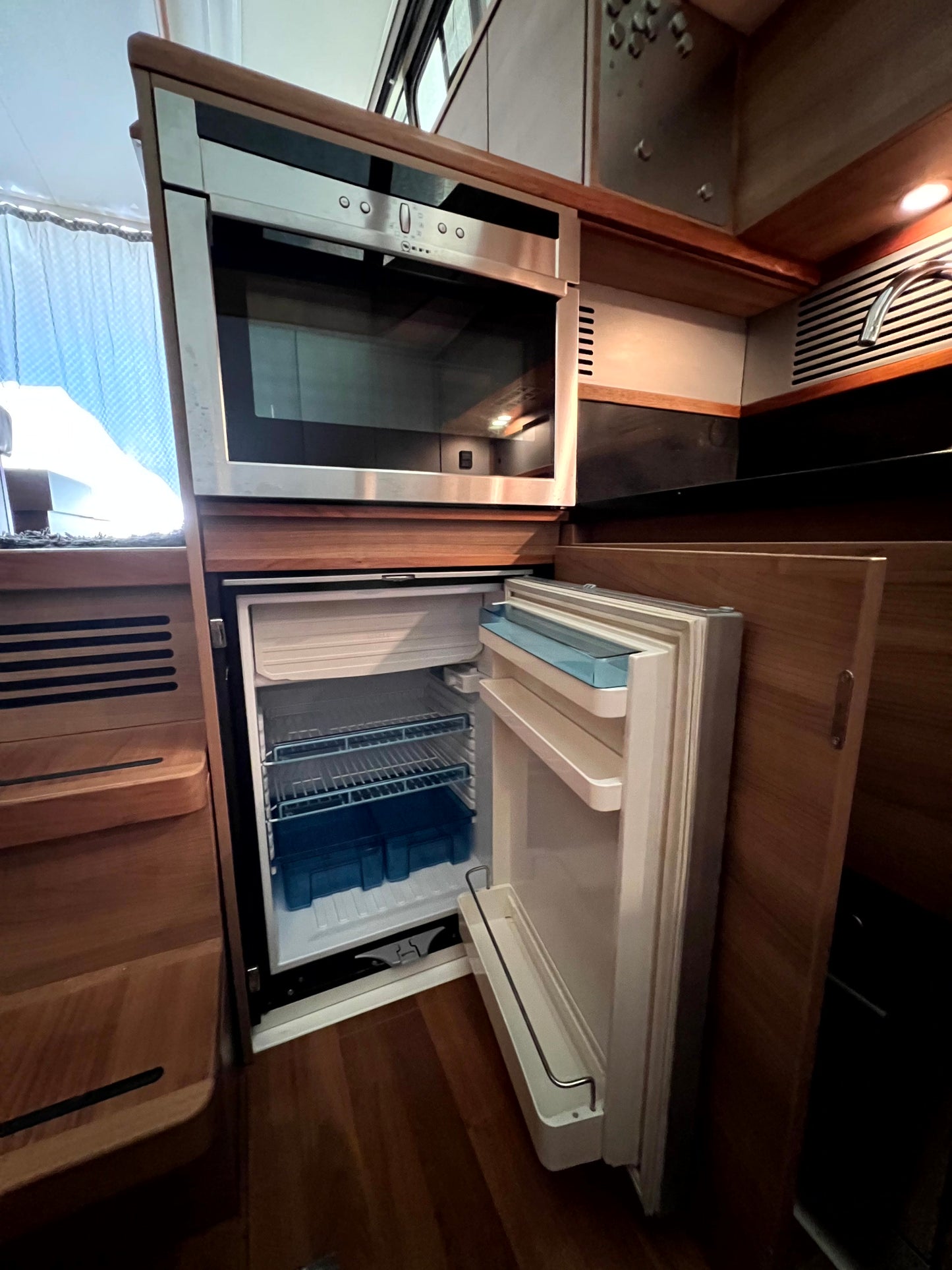 Sealine F 42 Fly Flybridge IPS Motoryacht Yacht Boot Schiff