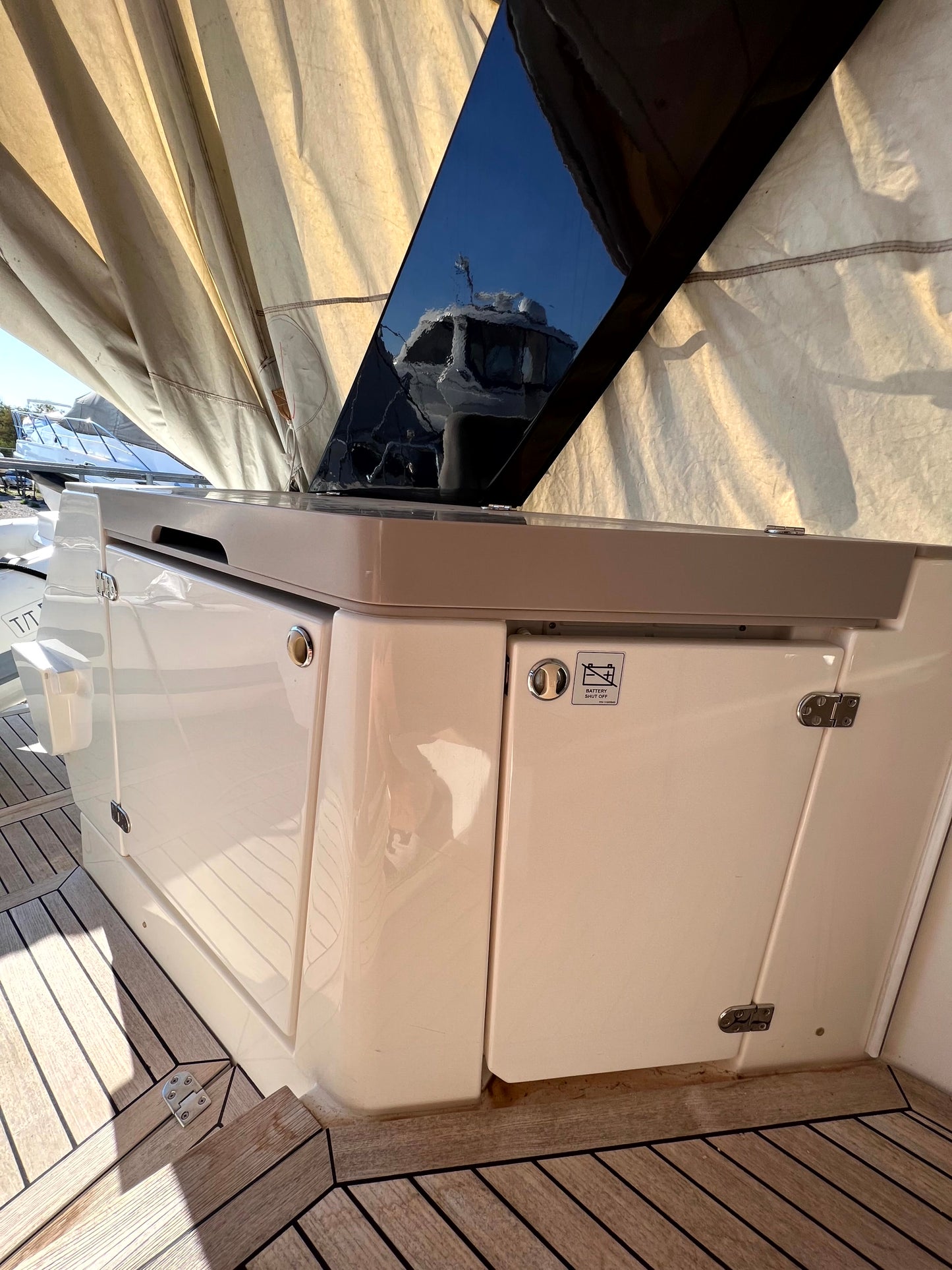 Sealine F 42 Fly Flybridge IPS Motoryacht Yacht Boot Schiff