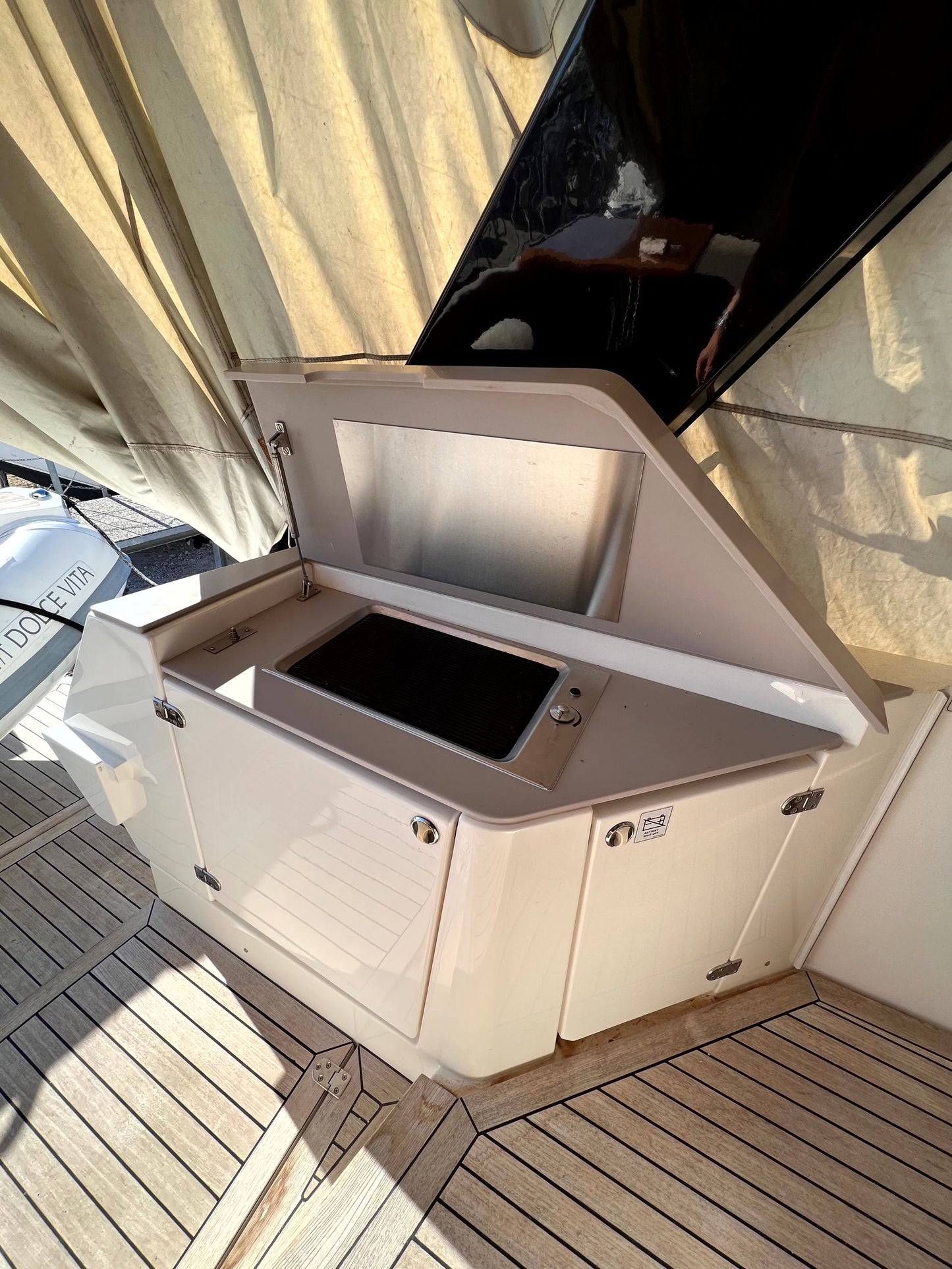 Sealine F 42 Fly Flybridge IPS Motoryacht Yacht Boot Schiff