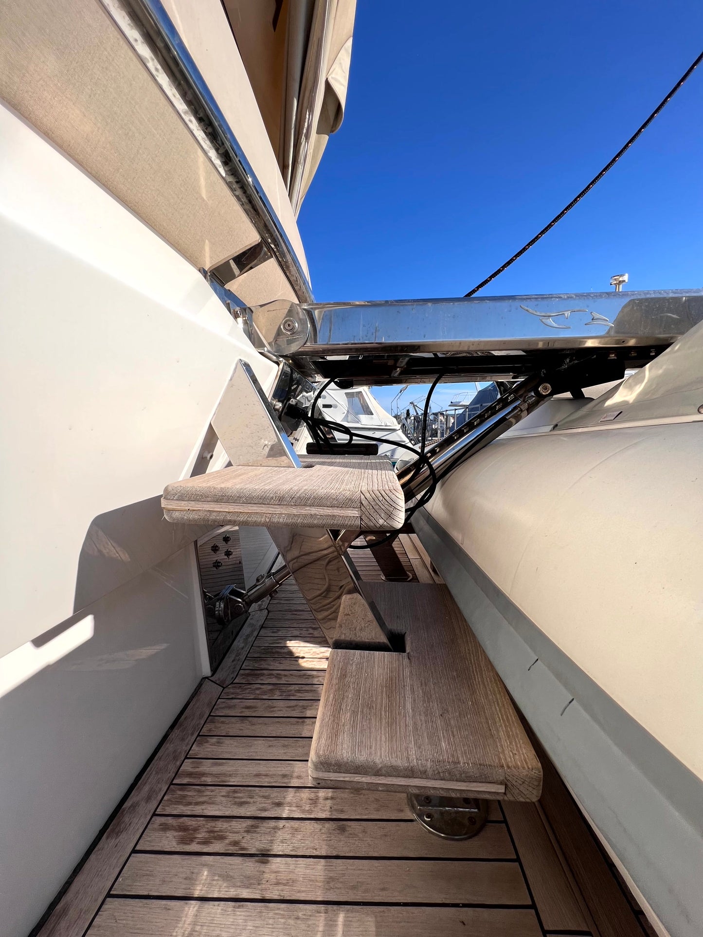 Sealine F 42 Fly Flybridge IPS Motoryacht Yacht Boot Schiff