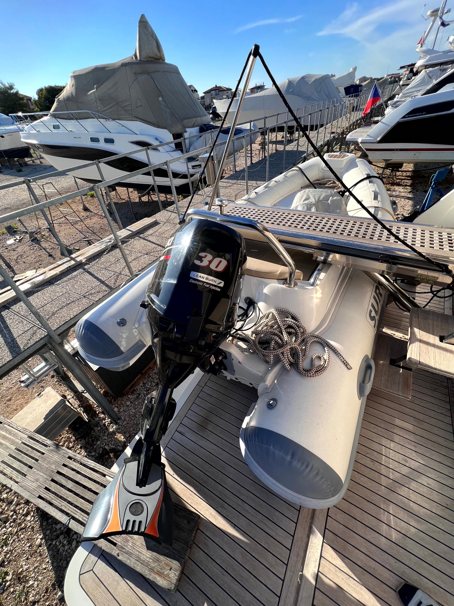 Sealine F 42 Fly Flybridge IPS Motoryacht Yacht Boot Schiff