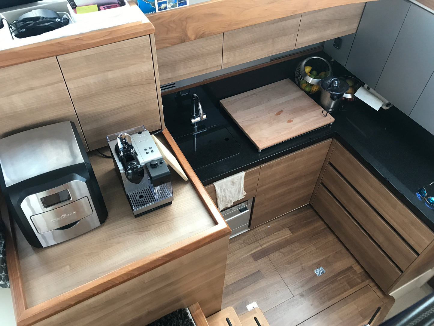 Sealine F 42 Fly Flybridge IPS Motoryacht Yacht Boot Schiff