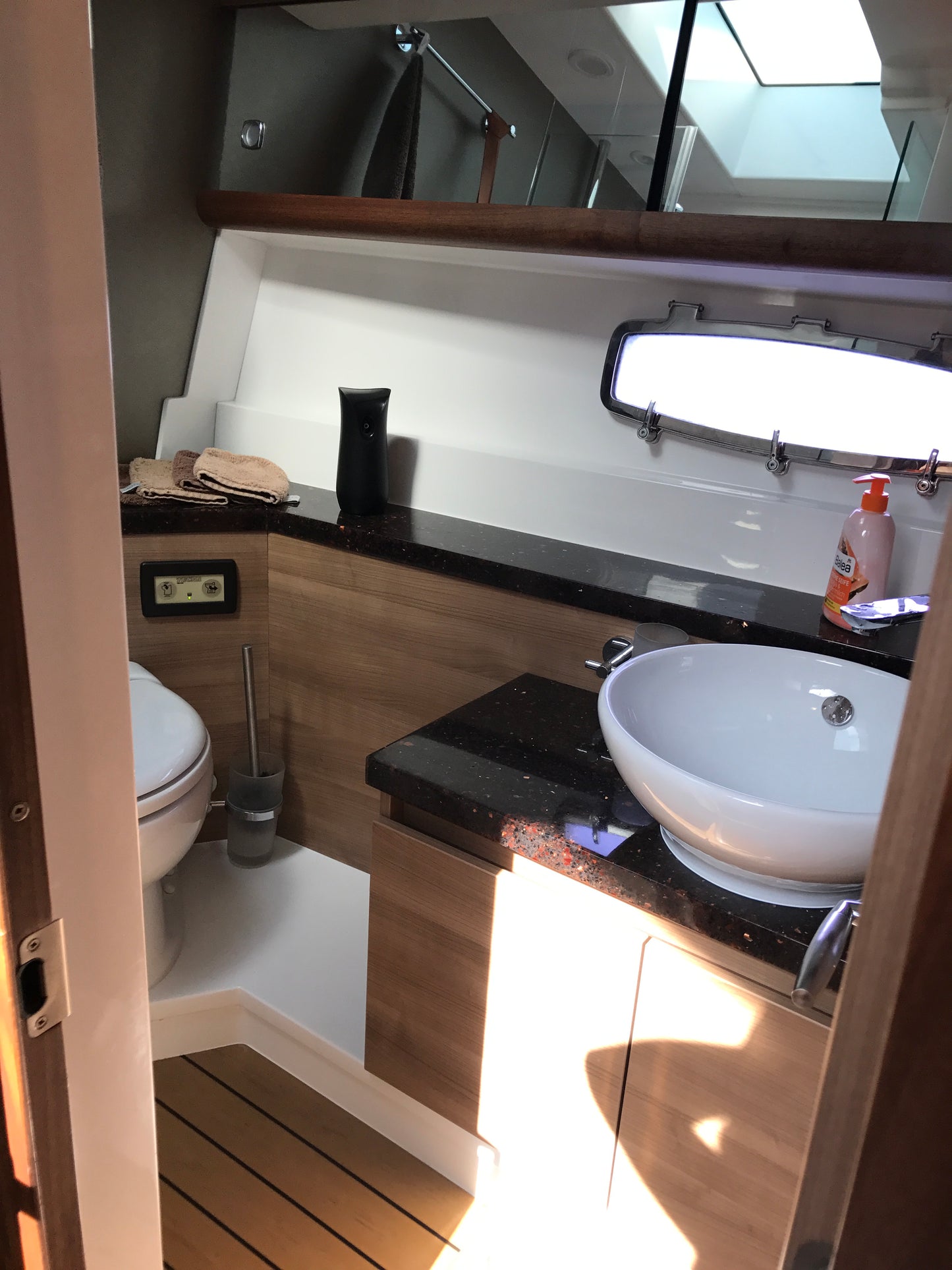 Sealine F 42 Fly Flybridge IPS Motoryacht Yacht Boot Schiff