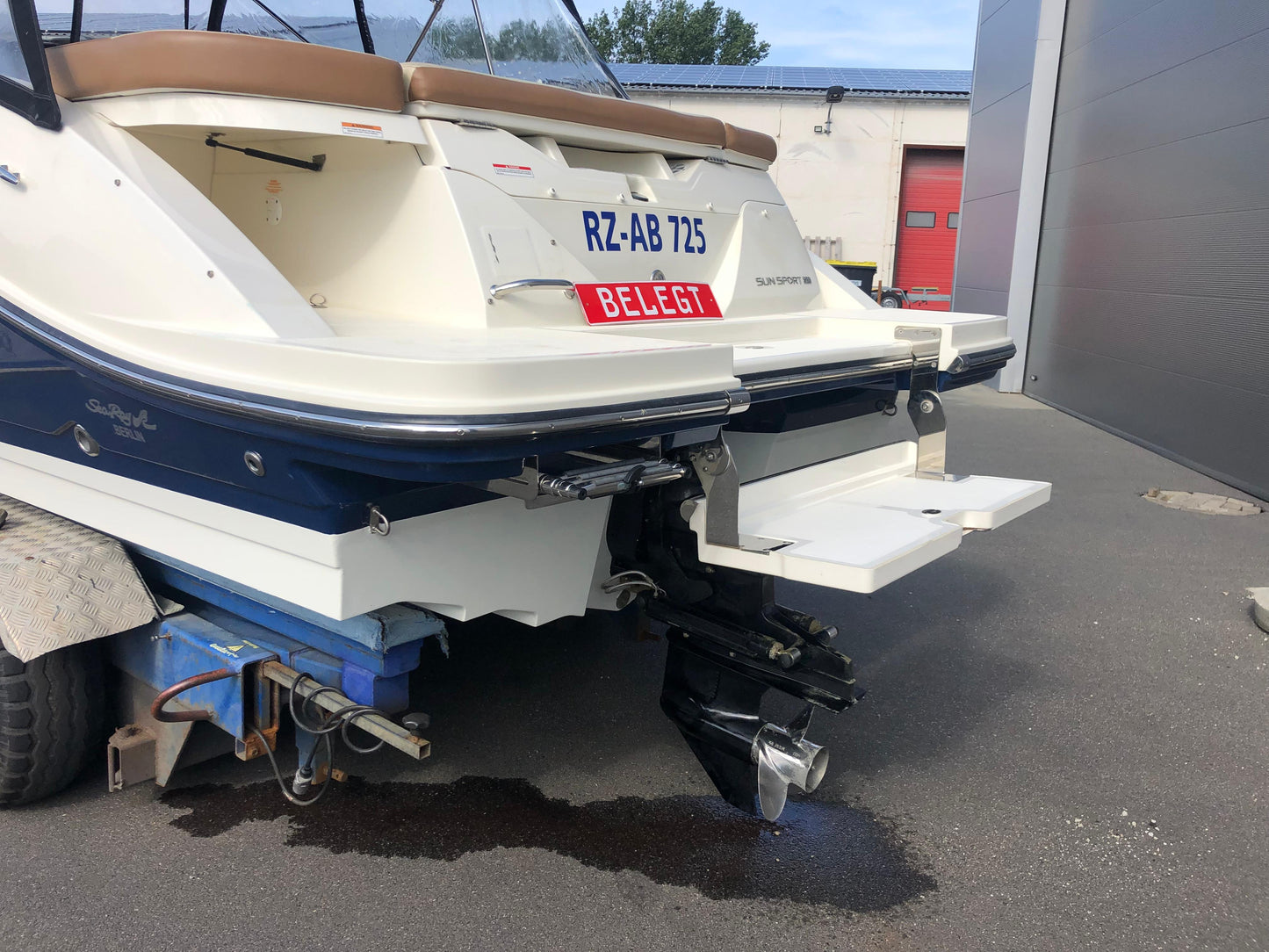 Sea Ray 230 Sundancer Boot mit 250PS MPI Baujahr 2017