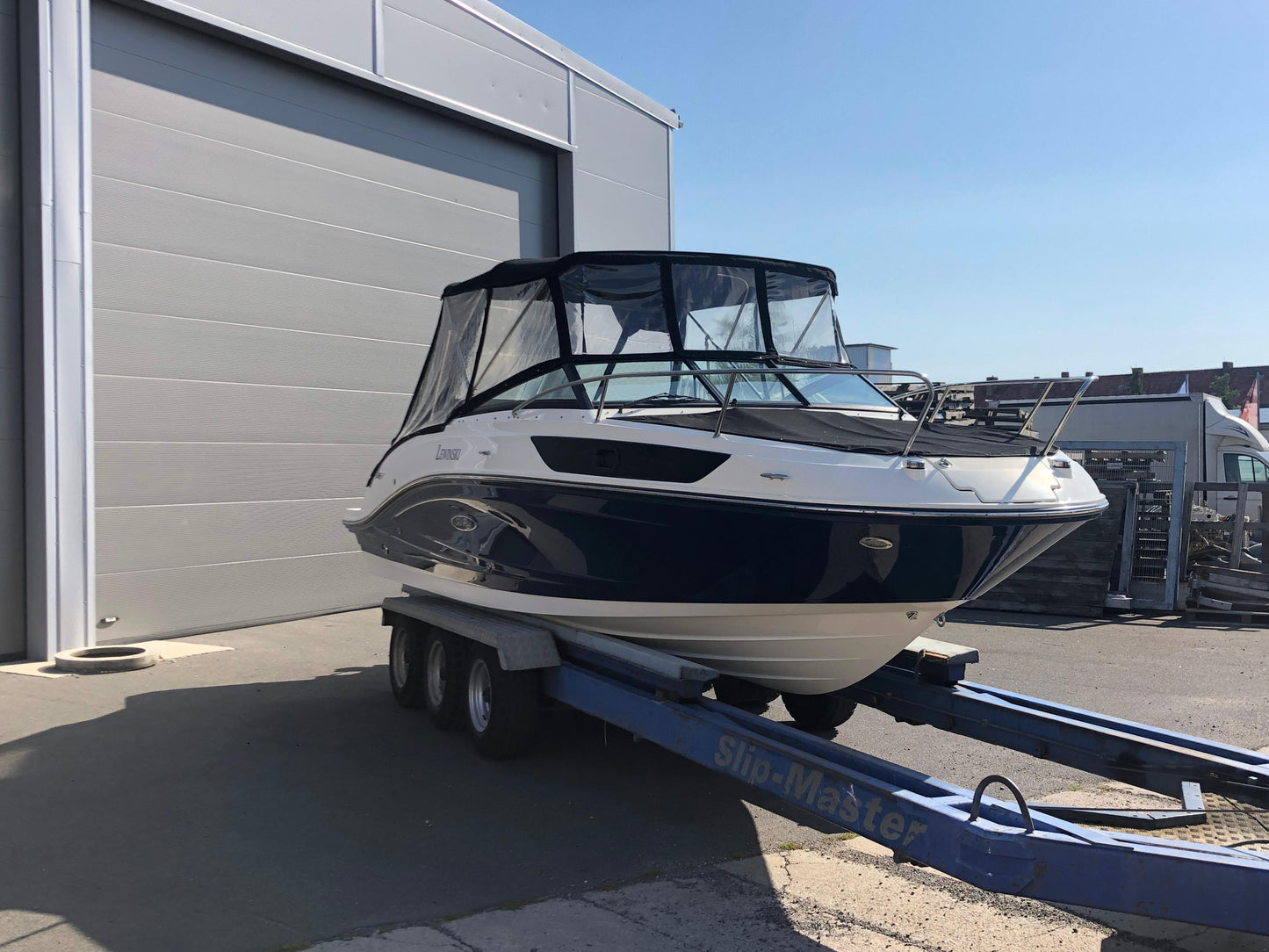 Sea Ray 230 Sundancer Boot mit 250PS MPI Baujahr 2017