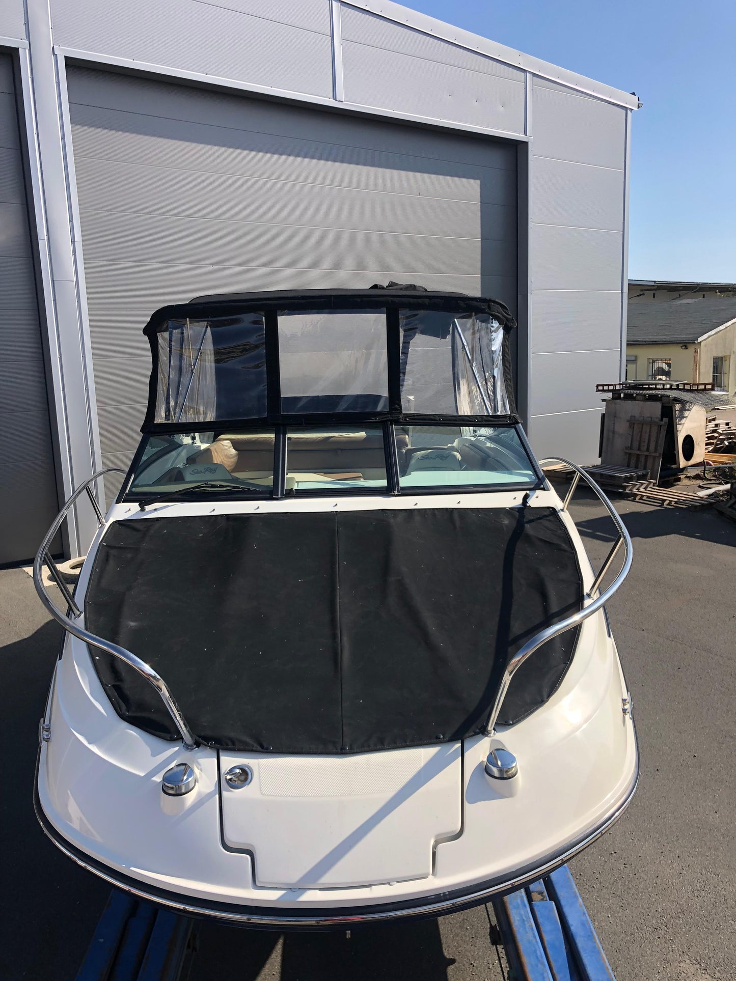 Sea Ray 230 Sundancer Boot mit 250PS MPI Baujahr 2017