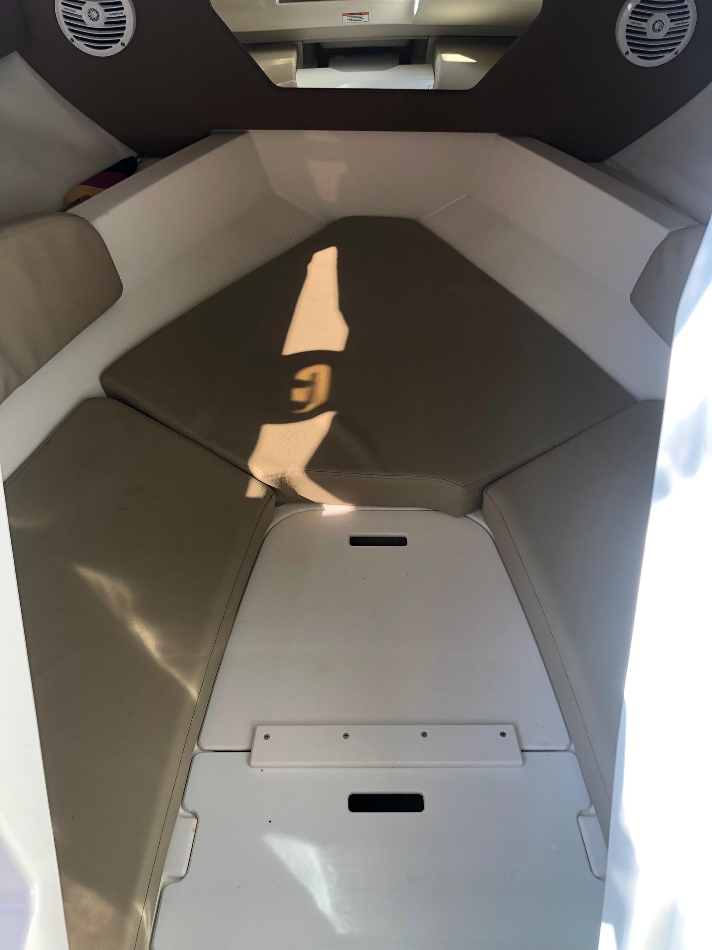 Sea Ray 230 Sundancer Boot mit 250PS MPI Baujahr 2017