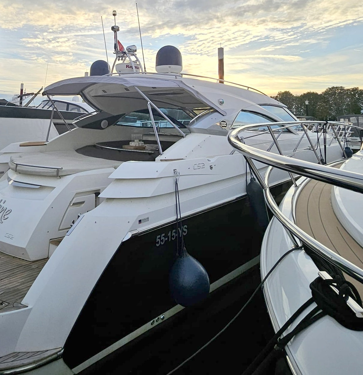 Sessa C52 HT Yacht Motoryacht Boot Motorboot