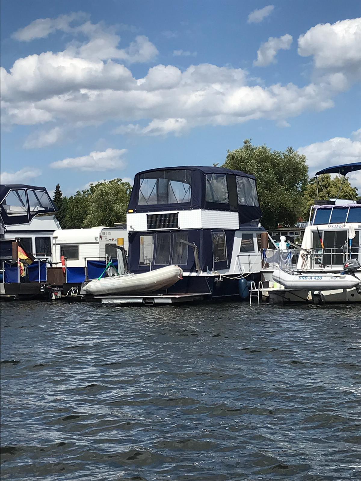 Veerdörn 1300 Motoryacht Boot Motorboot mit Liegeplatz