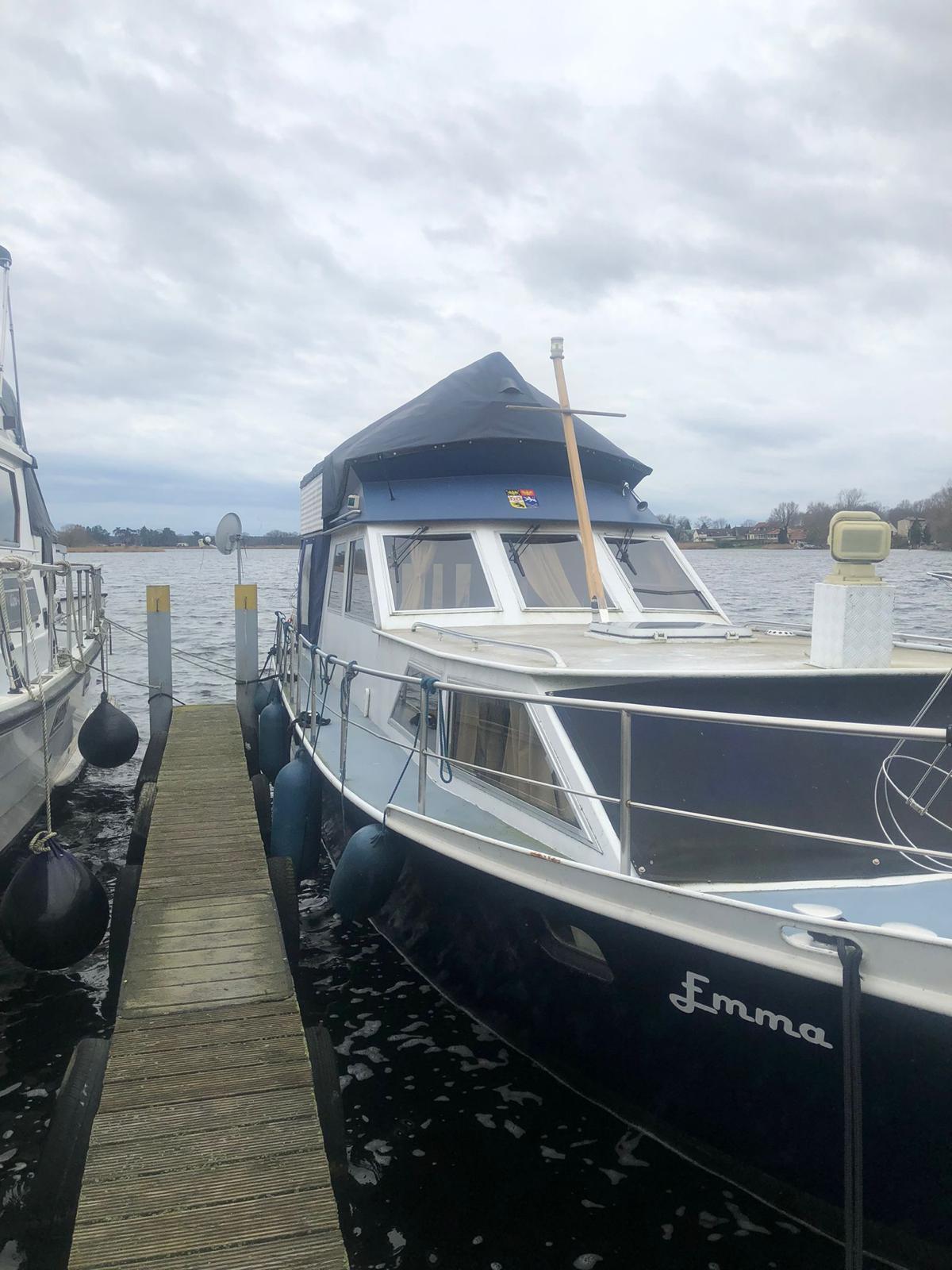 Veerdörn 1300 Motoryacht Boot Motorboot mit Liegeplatz