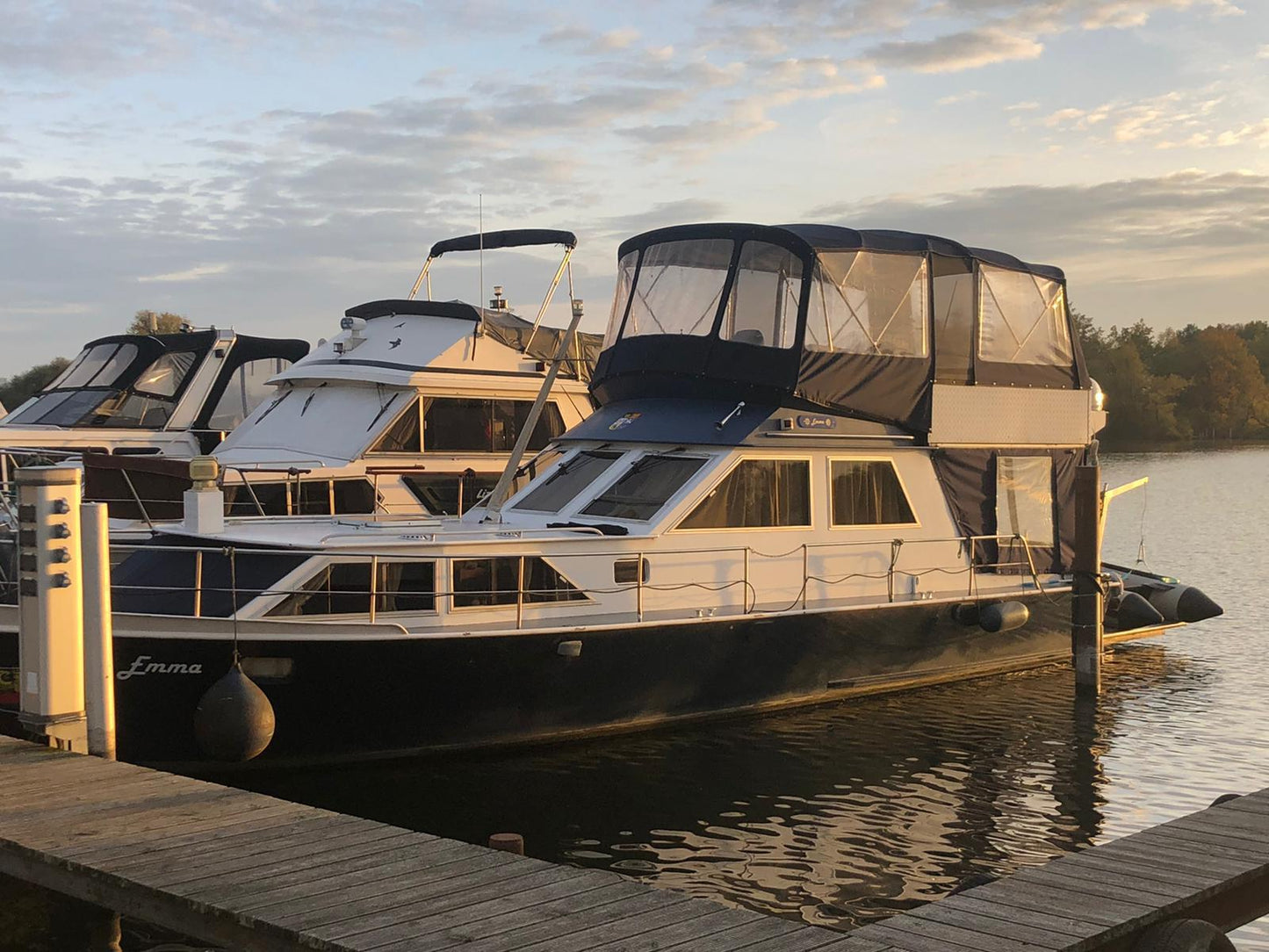 Veerdörn 1300 Motoryacht Boot Motorboot mit Liegeplatz