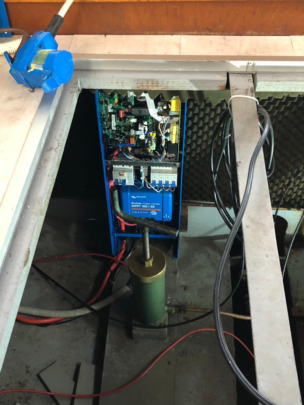 Veerdörn 1300 Motoryacht Boot Motorboot mit Liegeplatz