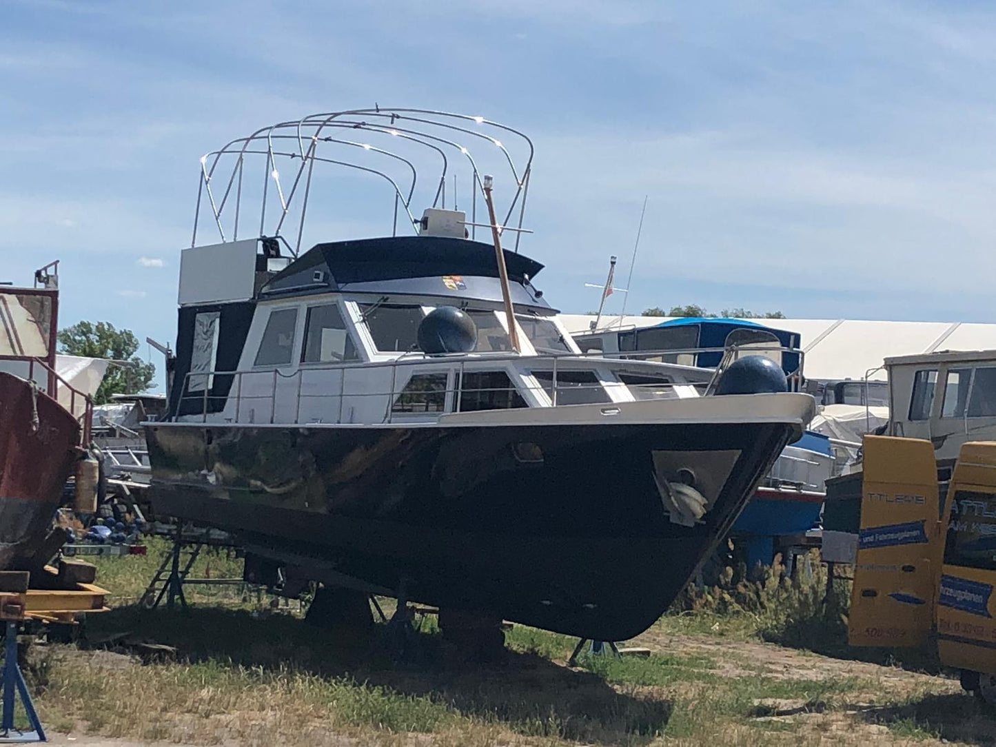 Veerdörn 1300 Motoryacht Boot Motorboot mit Liegeplatz