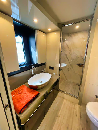 Absolute 62 Fly Flybridge Yacht Motoryacht Boot Motorboot Schiff