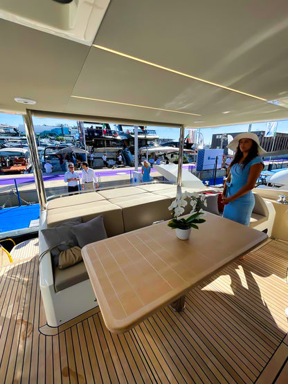 Absolute 62 Fly Flybridge Yacht Motoryacht Boot Motorboot Schiff