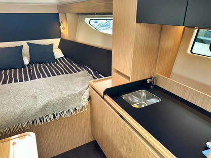 Bavaria SR35 Baujahr 2024 Vorführyacht Motoryacht Motorboot Boot