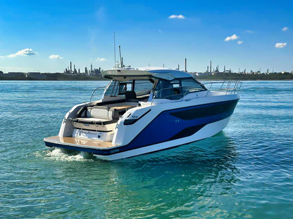 Bavaria SR35 Baujahr 2024 Vorführyacht Motoryacht Motorboot Boot