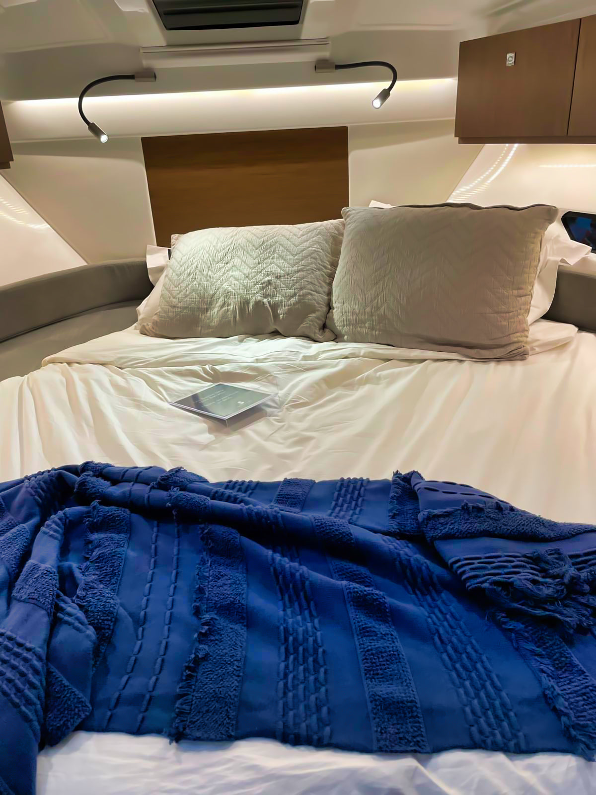 Beneteau Antares 9 OB Baujahr 2024 Motorboot Boot Yacht Motoryacht