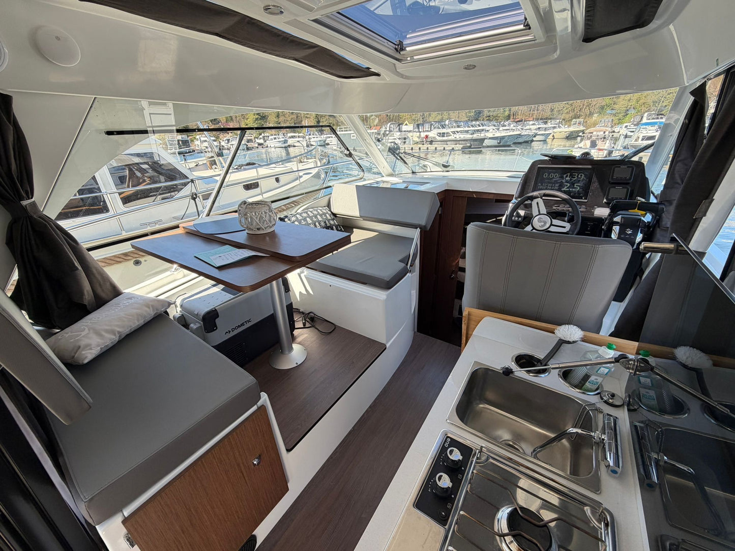 Beneteau Antares 9 OB Baujahr 2024 Motorboot Boot Yacht Motoryacht