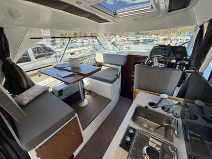 Beneteau Antares 9 OB Baujahr 2024 Motorboot Boot Yacht Motoryacht