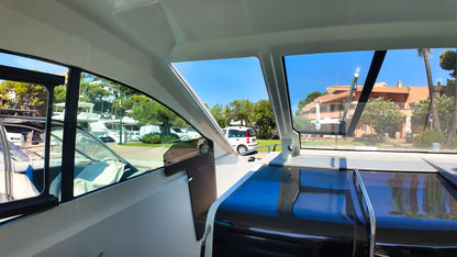 Beneteau Gran Turismo 32 Yacht Motoryacht Boot Motorboot Schiff
