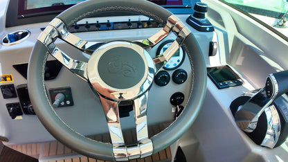 Beneteau Gran Turismo 32 Yacht Motoryacht Boot Motorboot Schiff