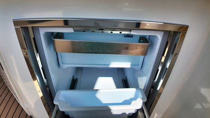 Beneteau Gran Turismo 32 Yacht Motoryacht Boot Motorboot Schiff