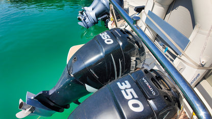 Beneteau Gran Turismo 32 Yacht Motoryacht Boot Motorboot Schiff