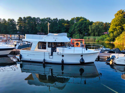 Beneteau Swift Trawler 34 Flybridge Fly Motoryacht Yacht Boot Schiff