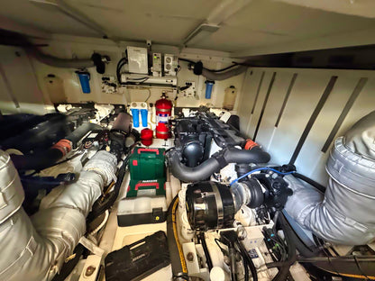 Fairline Squadron 65 Fly Flybridge Yacht Motoryacht Boot Motorboot Schiff