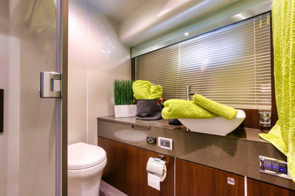 Fairline Squadron 65 Fly Flybridge Yacht Motoryacht Boot Motorboot Schiff