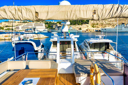 Fairline Squadron 65 Fly Flybridge Yacht Motoryacht Boot Motorboot Schiff