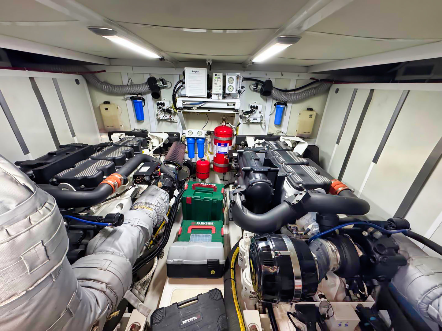 Fairline Squadron 65 Fly Flybridge Yacht Motoryacht Boot Motorboot Schiff