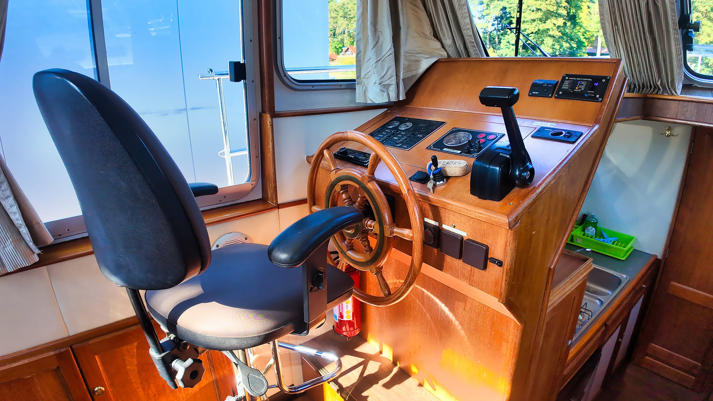 Skiron 35 Motoryacht Stahlyacht Boot Motorboot Yacht Schiff