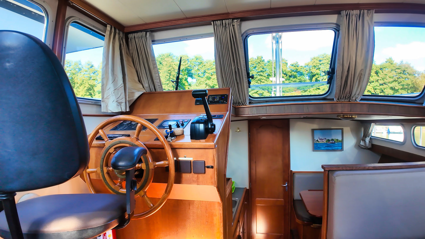 Skiron 35 Motoryacht Stahlyacht Boot Motorboot Yacht Schiff