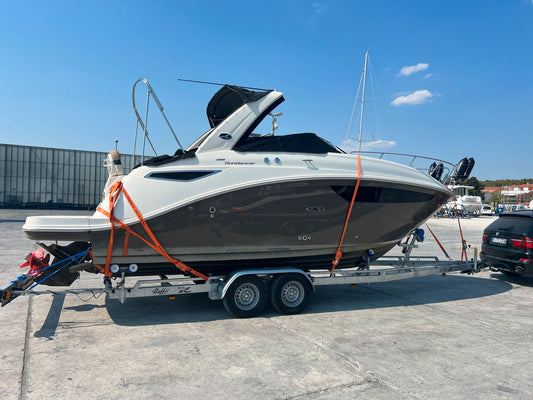 Boot Motorboot Yacht Sea Ray 265 DA Sundancer mit Trailer
