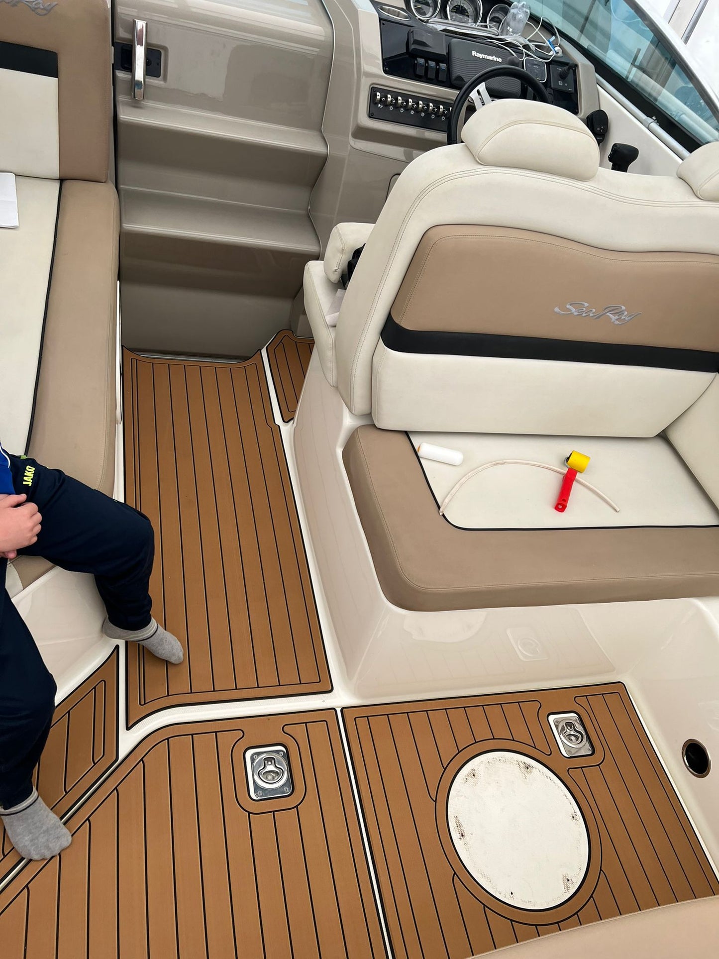 Boot Motorboot Yacht Sea Ray 265 DA Sundancer mit Trailer