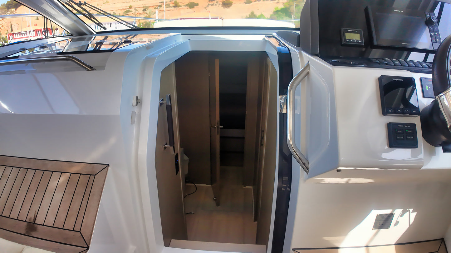 Sealine S335 Motoryacht Yacht Boot Schiff Motorboot