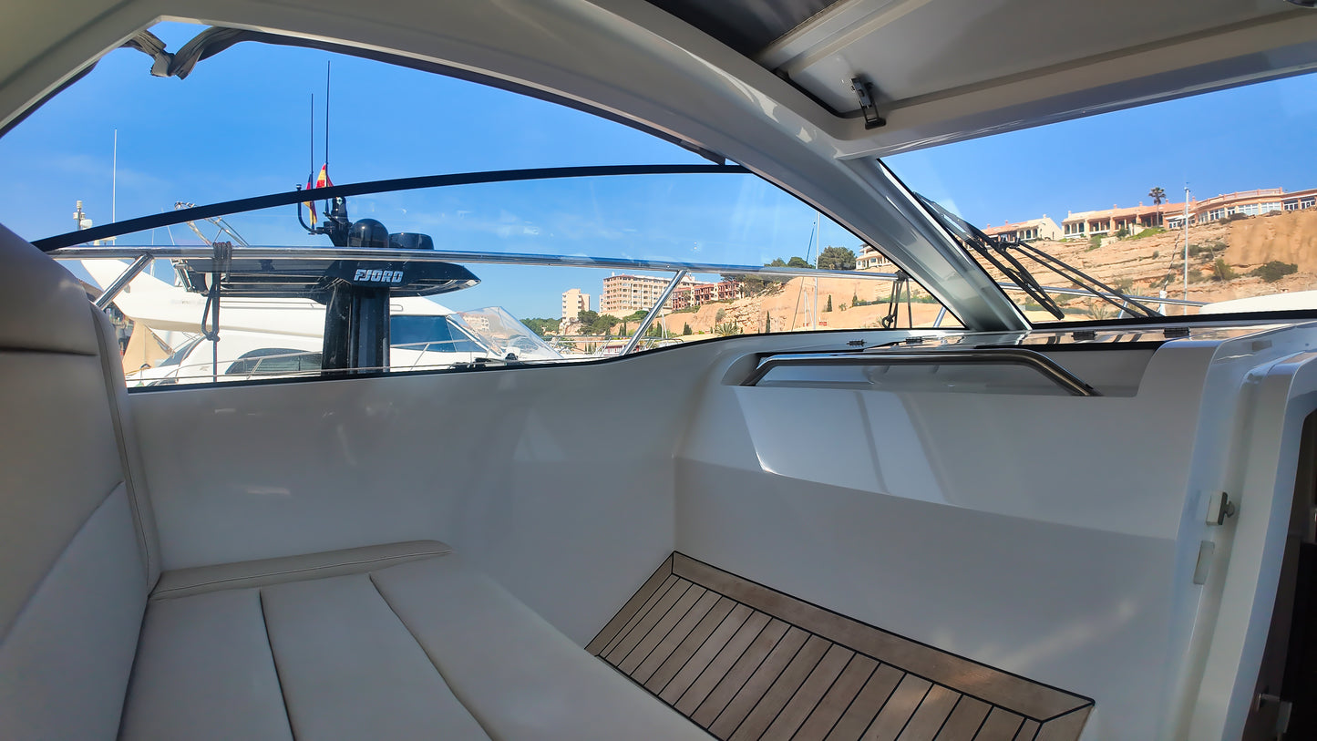 Sealine S335 Motoryacht Yacht Boot Schiff Motorboot